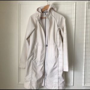 Size 8 Lululemon Rain Jacket